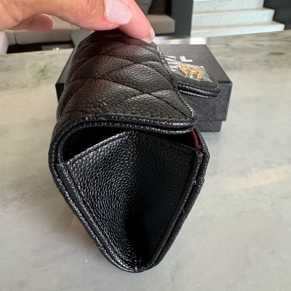 Chanel Caviar Quilted Flap Card holder like new condition in a box - Picture 8 of 9